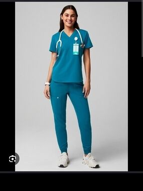 Fabletics Teal Jogger Scrub Pants - Women's Track Joggers